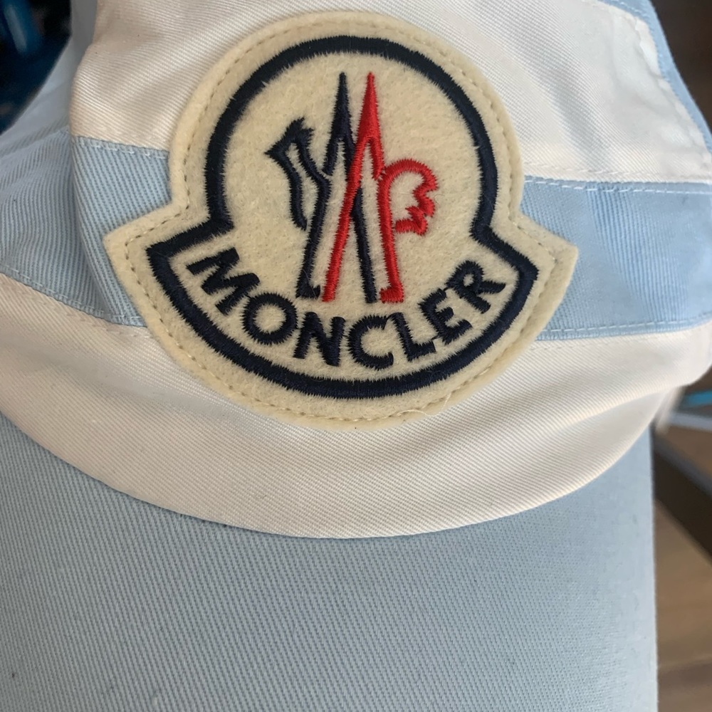 NWT Moncler Cap Baby Blue /White Onesize